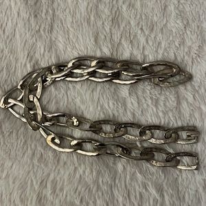 SILVER CHAIN NECKLACE!